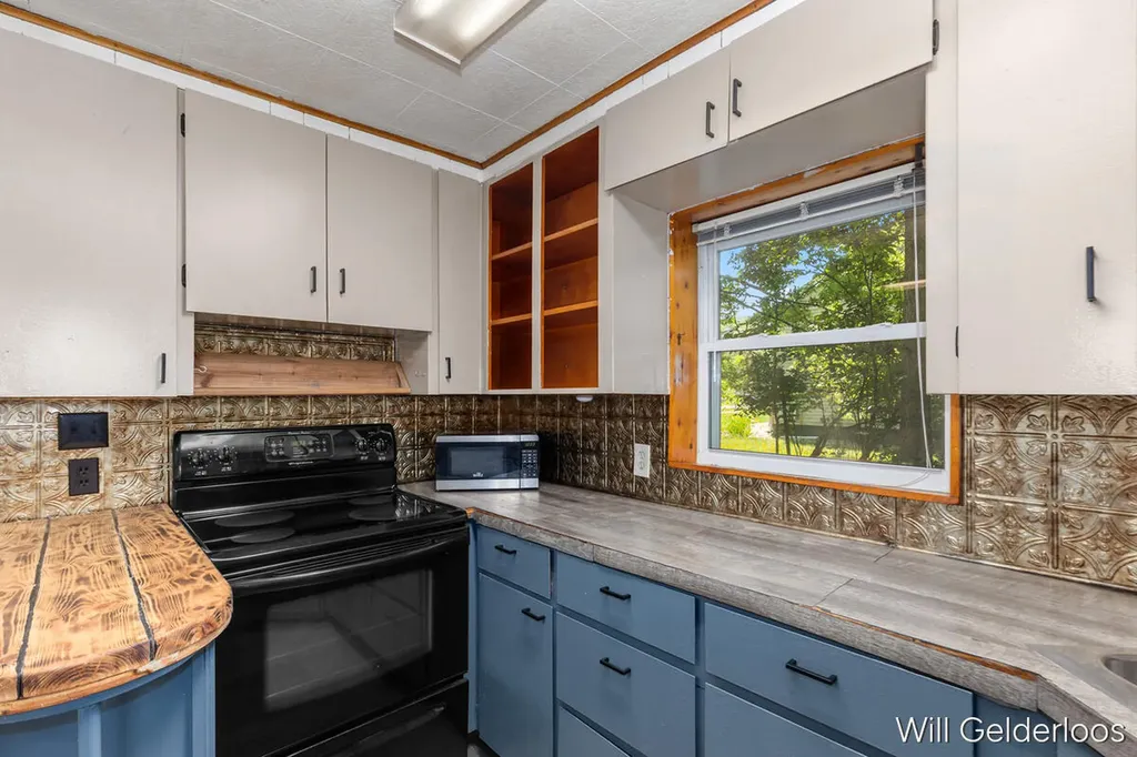 485 Park Street Wayland City MI 49348