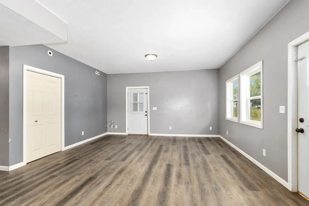 335 N 2nd Street Stanton City MI 48888
