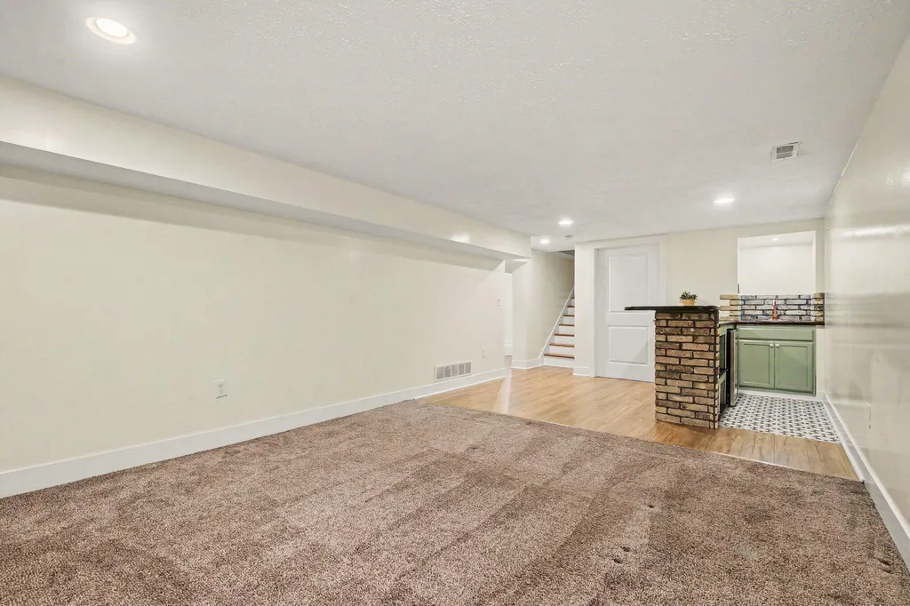 1845 Burton Street SE Grand Rapids City MI 49506