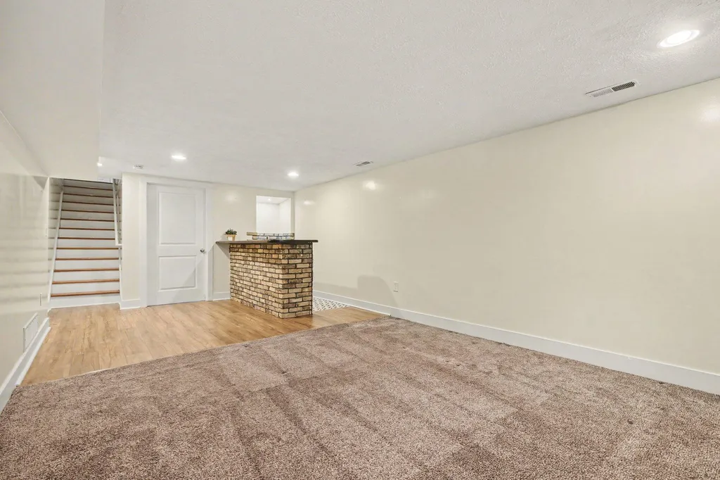 1845 Burton Street SE Grand Rapids City MI 49506