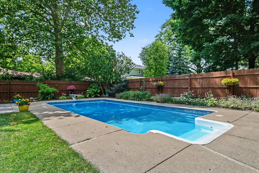 1845 Burton Street SE Grand Rapids City MI 49506