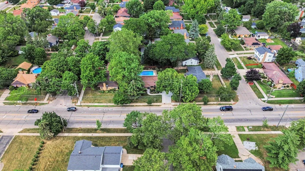 1845 Burton Street SE Grand Rapids City MI 49506