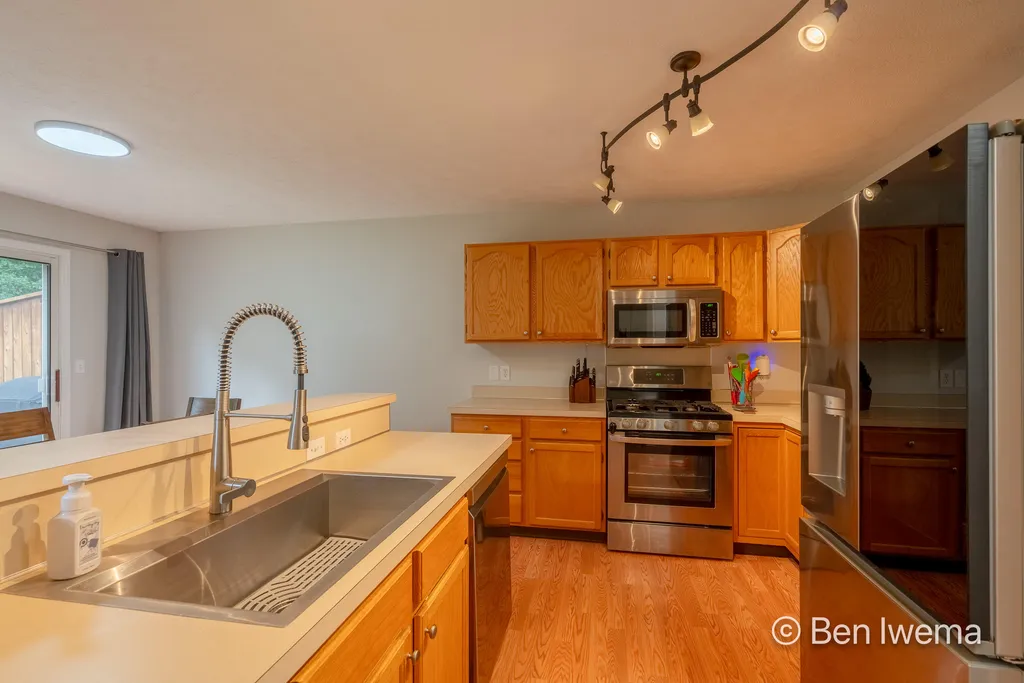 3916 Old Elm Drive SE Kentwood City MI 49512