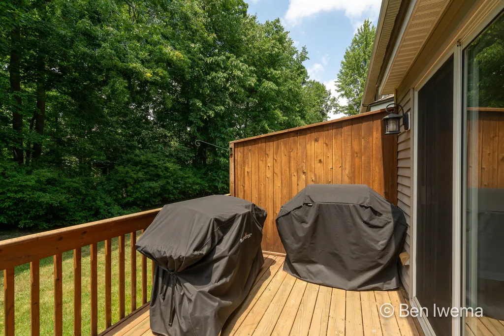 3916 Old Elm Drive SE Kentwood City MI 49512