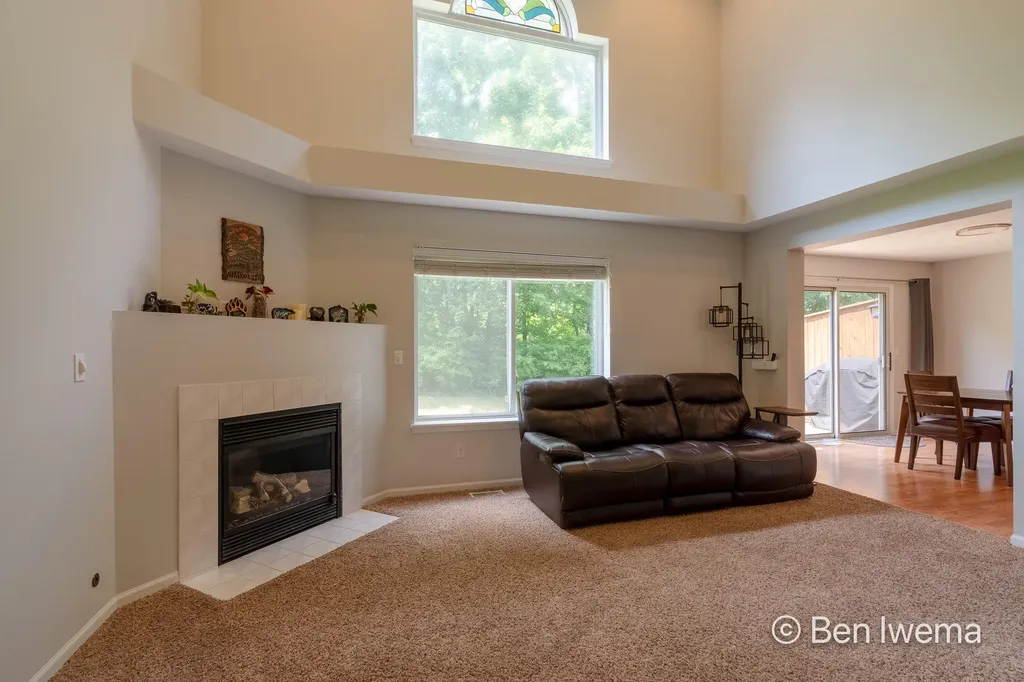 3916 Old Elm Drive SE Kentwood City MI 49512