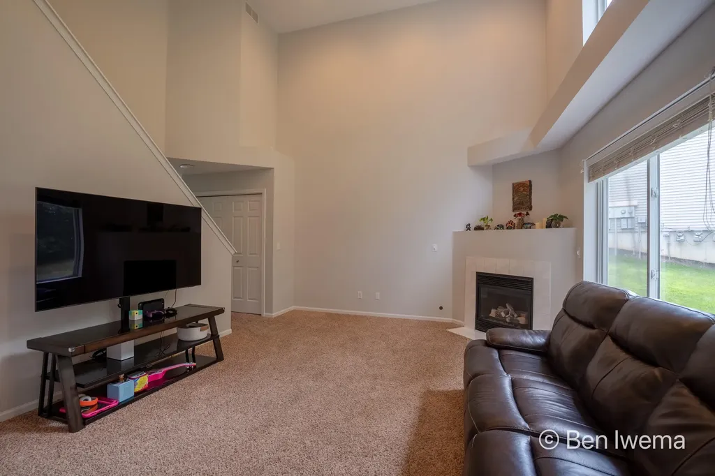 3916 Old Elm Drive SE Kentwood City MI 49512