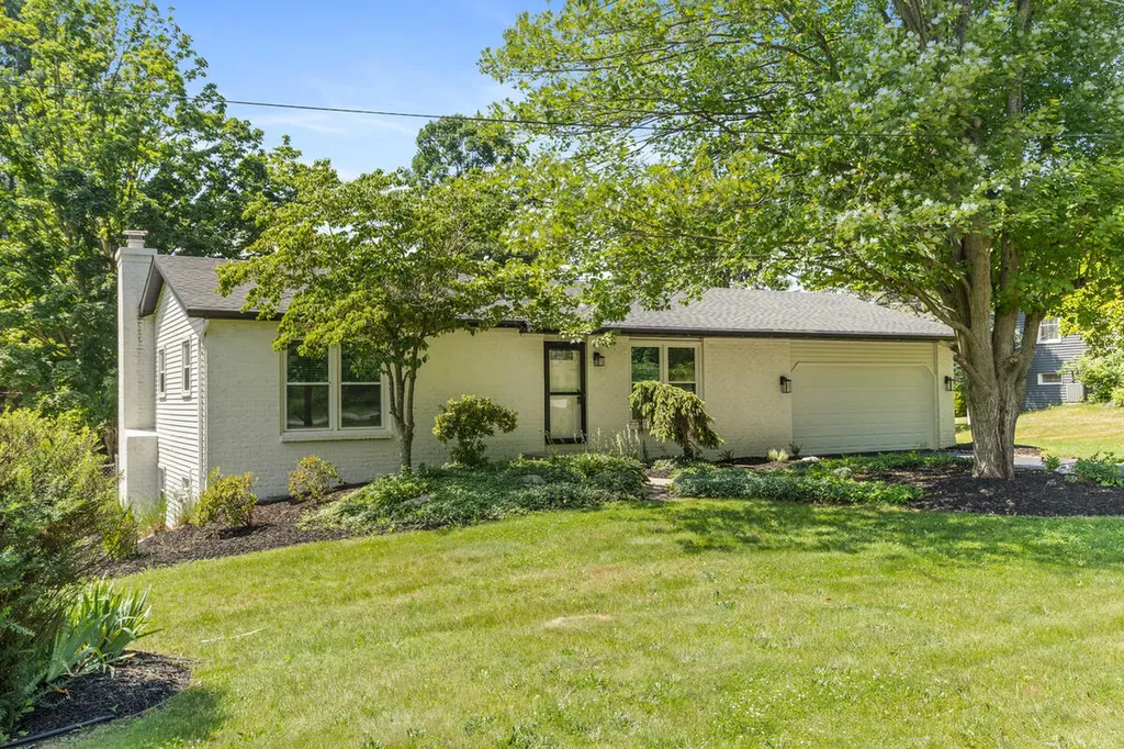 86 7 Mile Road NE Plainfield Charter Township MI 49321