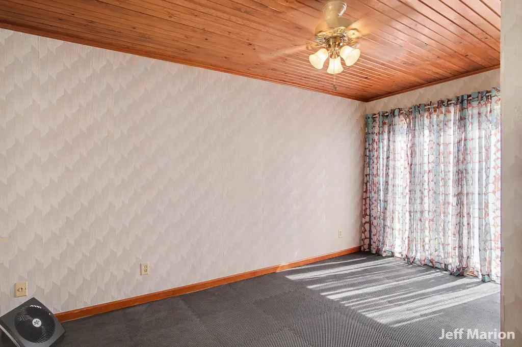 301 N Clay Street Greenville City MI 48838