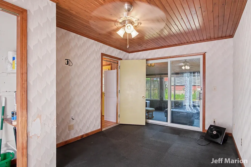 301 N Clay Street Greenville City MI 48838