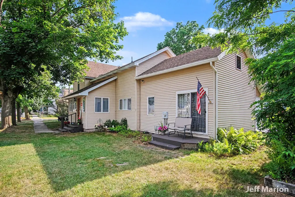 301 N Clay Street Greenville City MI 48838
