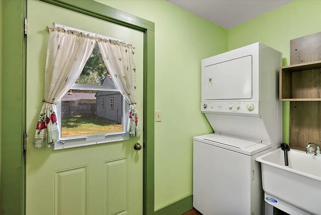 903 Cogswell Street NW Walker City MI 49544