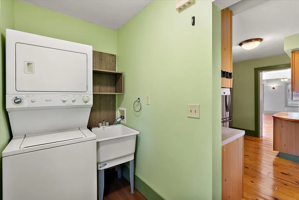 903 Cogswell Street NW Walker City MI 49544