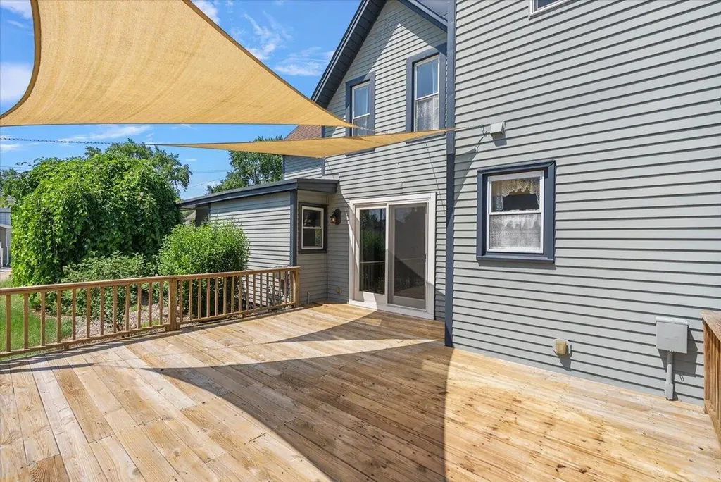 903 Cogswell Street NW Walker City MI 49544