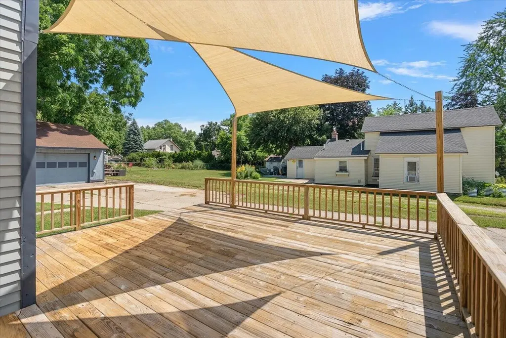 903 Cogswell Street NW Walker City MI 49544