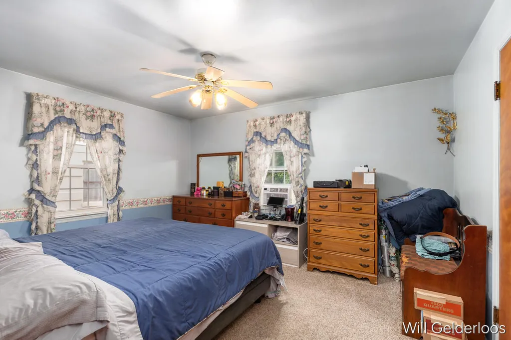 559 Shawmut Boulevard NW Grand Rapids City MI 49504