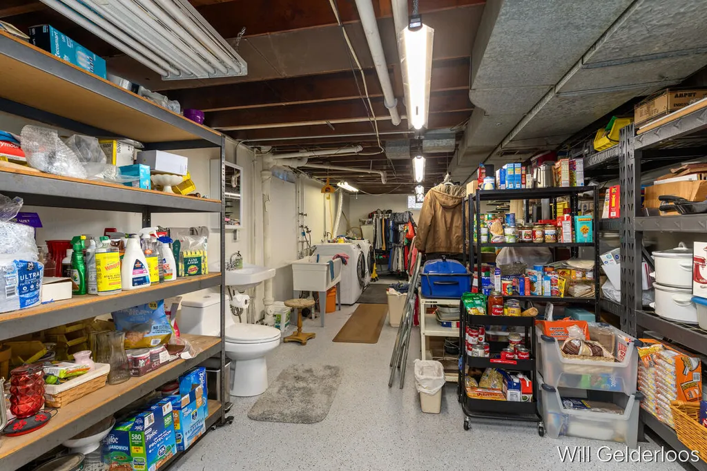 559 Shawmut Boulevard NW Grand Rapids City MI 49504