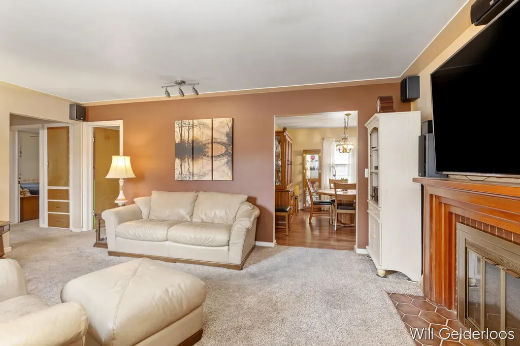559 Shawmut Boulevard NW Grand Rapids City MI 49504
