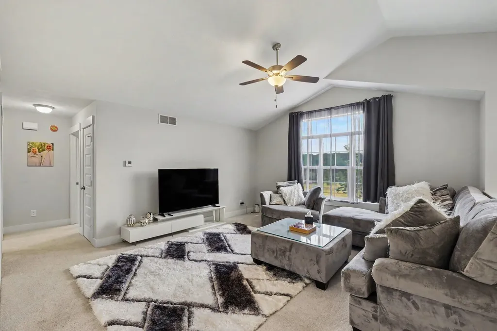 3103 52nd Street SE Kentwood City MI 49512