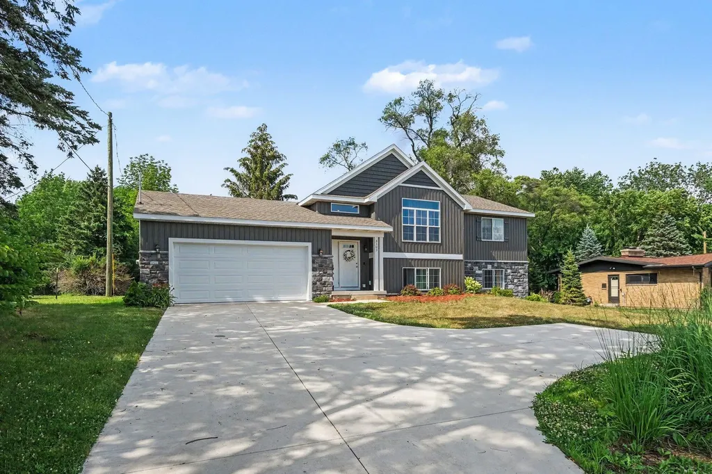 3103 52nd Street SE Kentwood City MI 49512