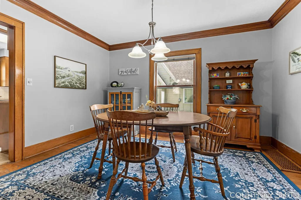 2626 Forest Grove Avenue SW Wyoming City MI 49519