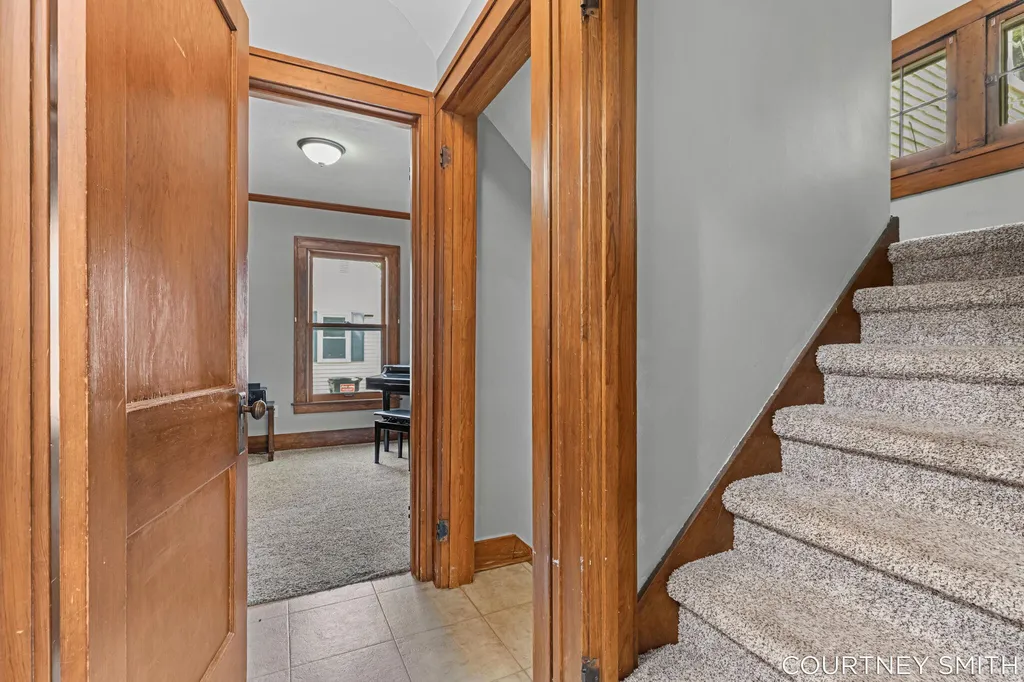 2626 Forest Grove Avenue SW Wyoming City MI 49519