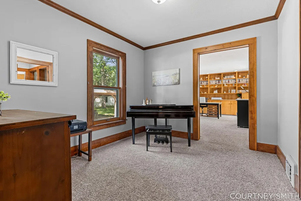 2626 Forest Grove Avenue SW Wyoming City MI 49519