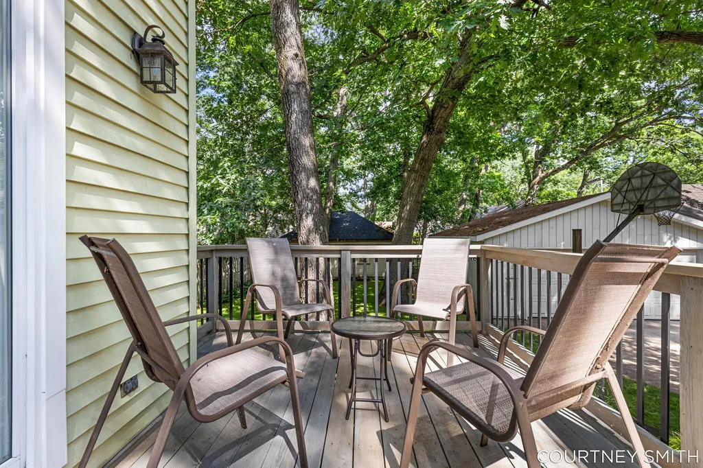 2626 Forest Grove Avenue SW Wyoming City MI 49519