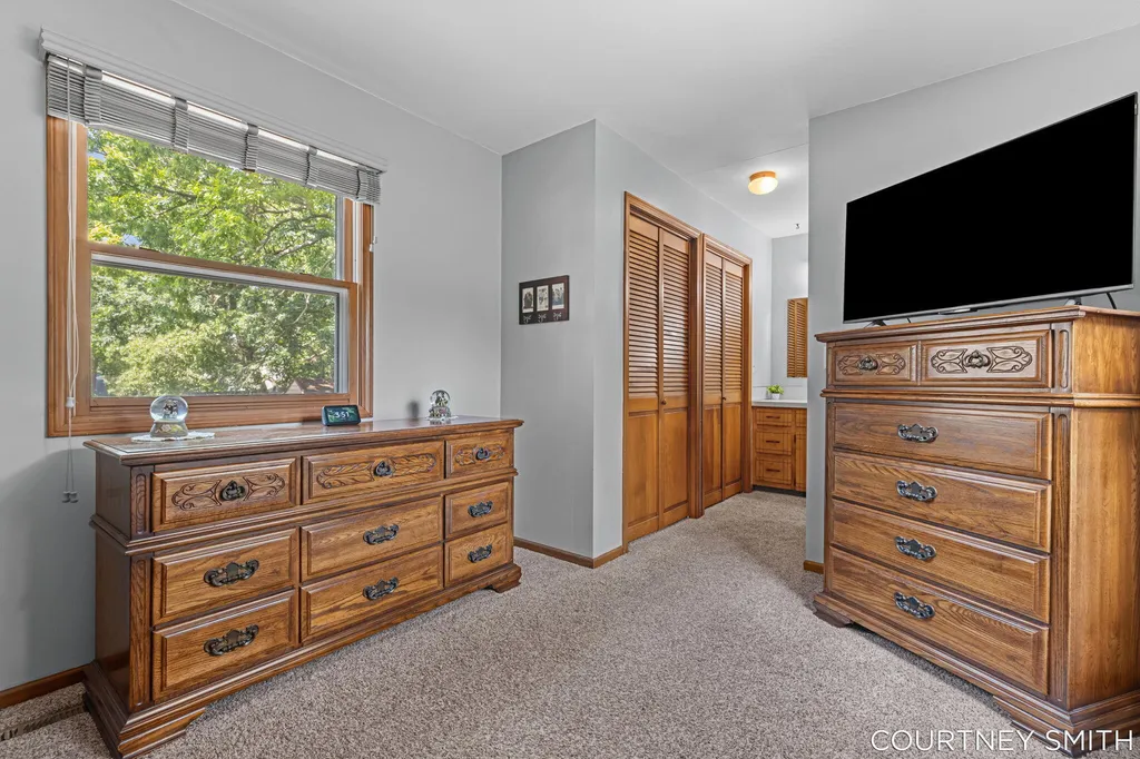 2626 Forest Grove Avenue SW Wyoming City MI 49519