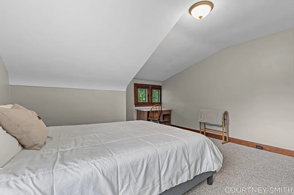 2626 Forest Grove Avenue SW Wyoming City MI 49519
