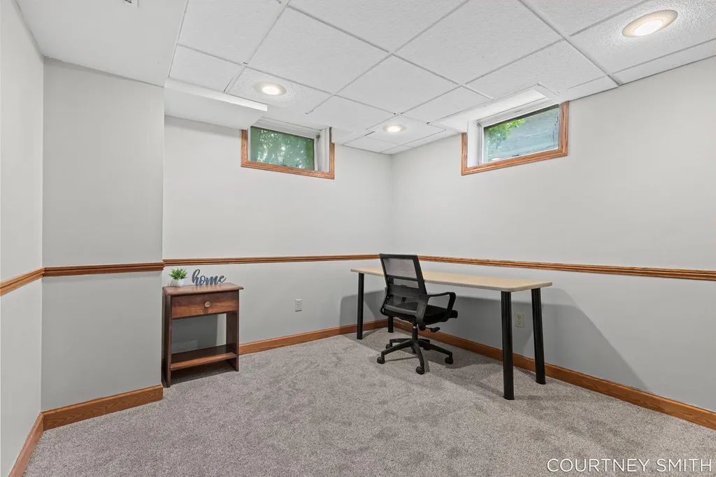 2626 Forest Grove Avenue SW Wyoming City MI 49519