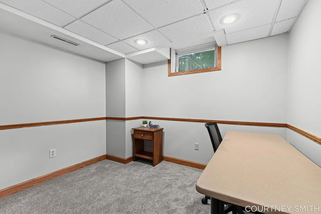 2626 Forest Grove Avenue SW Wyoming City MI 49519