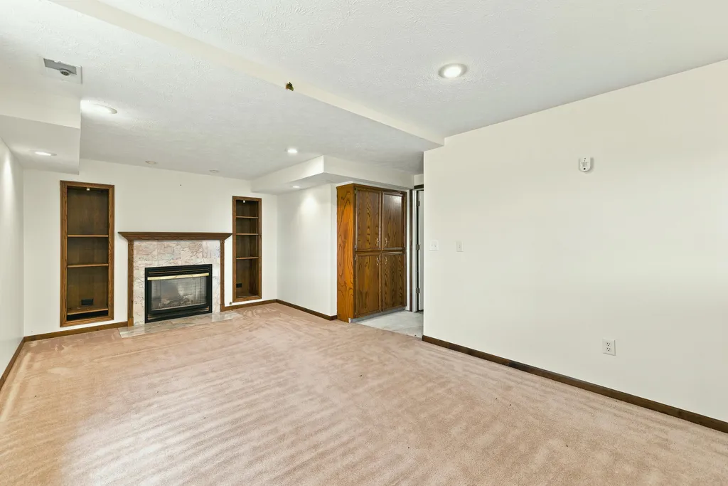 3960 16th Street Dorr Township MI 49348