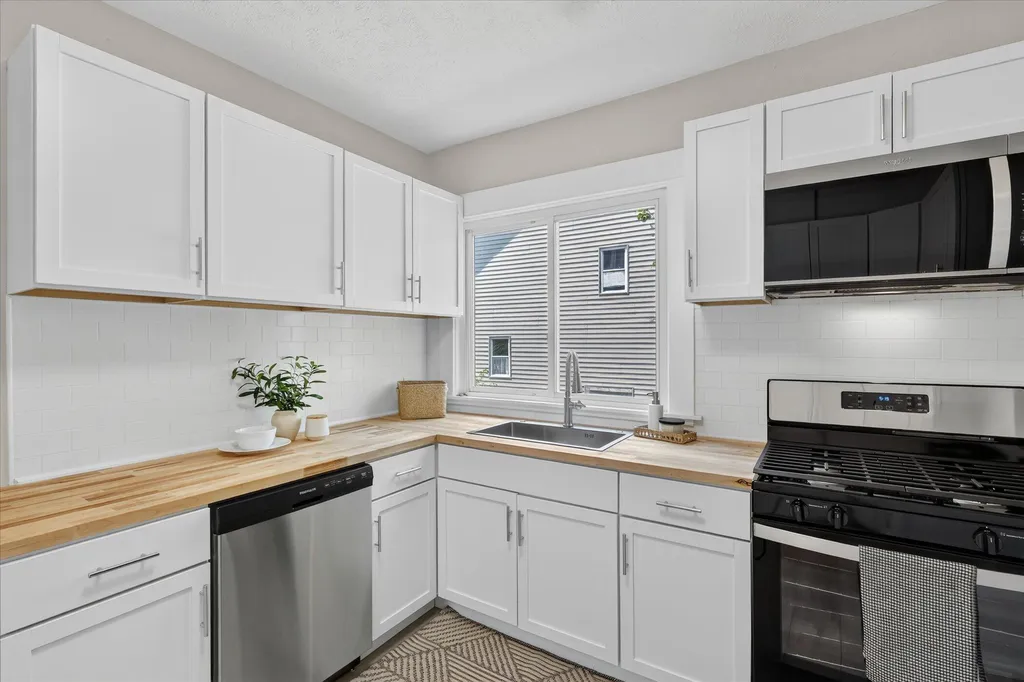 1654 Horton Avenue SE Grand Rapids City MI 49507