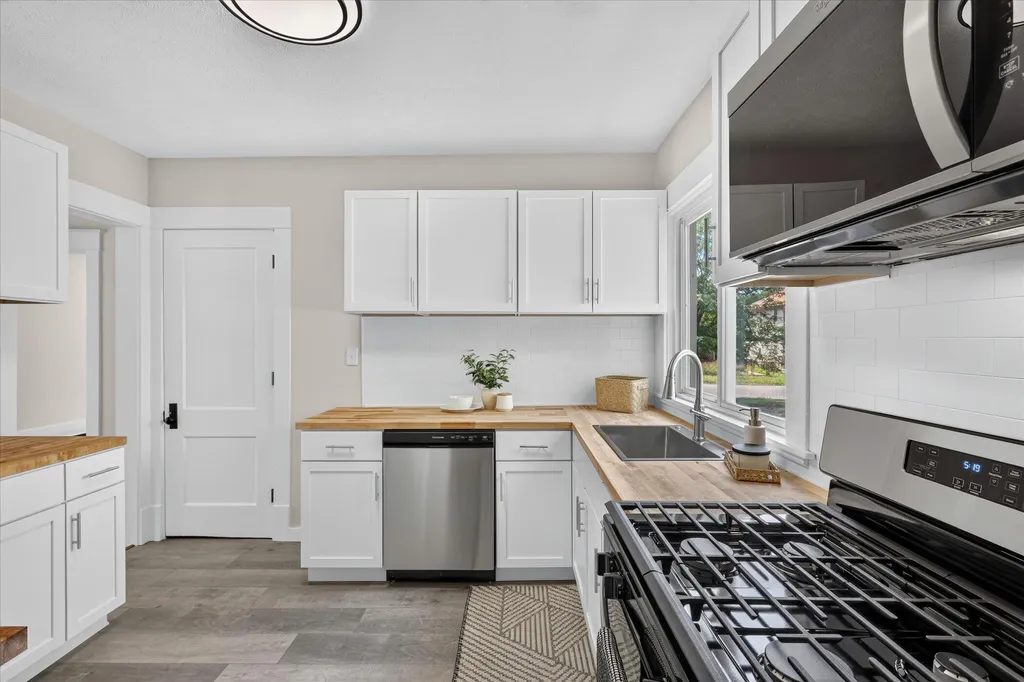 1654 Horton Avenue SE Grand Rapids City MI 49507