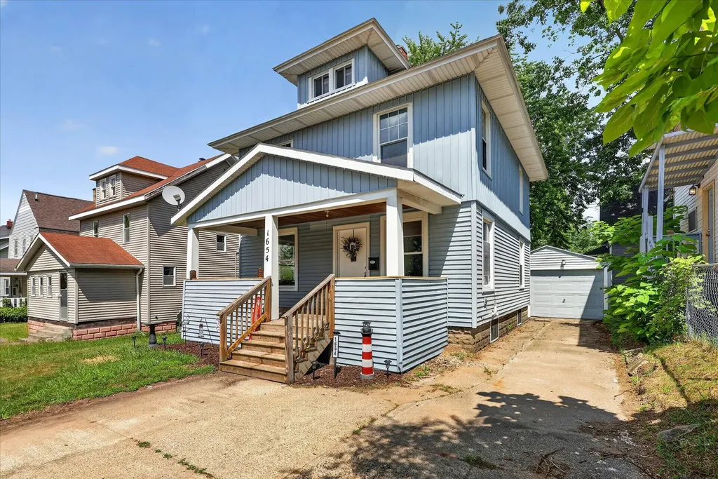 1654 Horton Avenue SE Grand Rapids City MI 49507