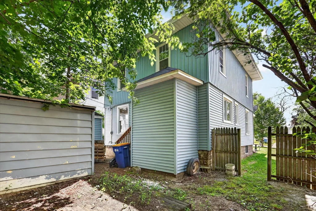 1654 Horton Avenue SE Grand Rapids City MI 49507