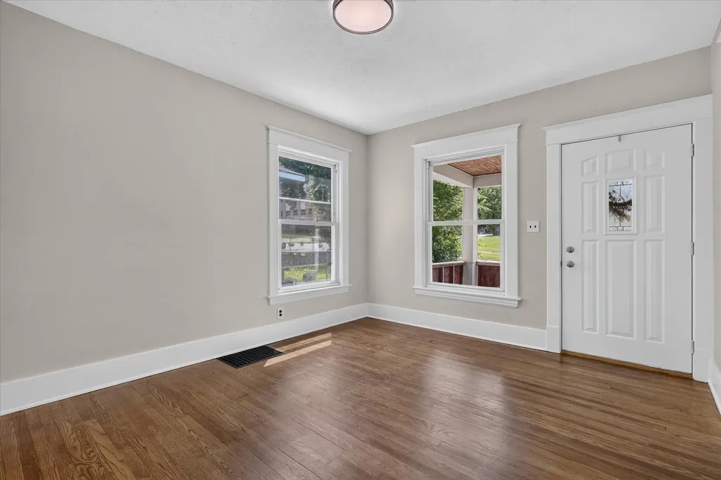1654 Horton Avenue SE Grand Rapids City MI 49507