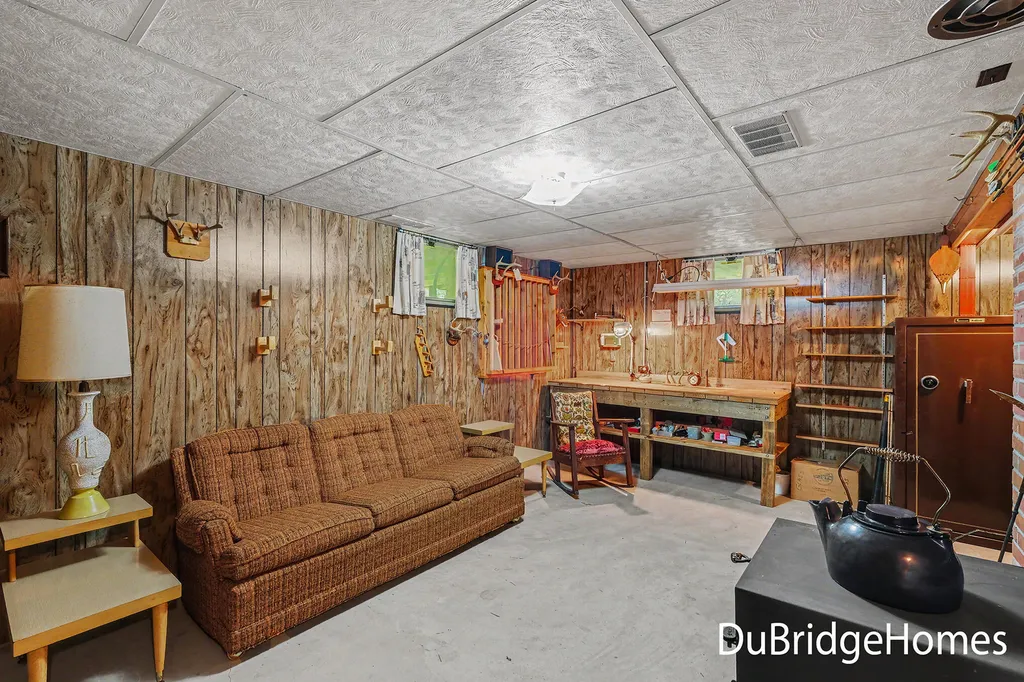 8347 E 62nd Street Croton Township MI 49337