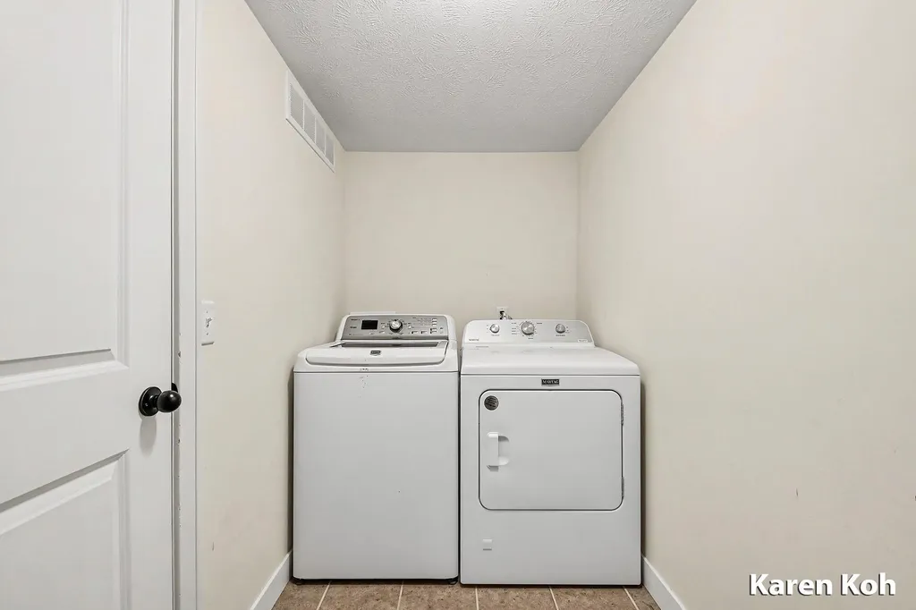 4521 Burton Forest Court SE Kentwood City MI 49546