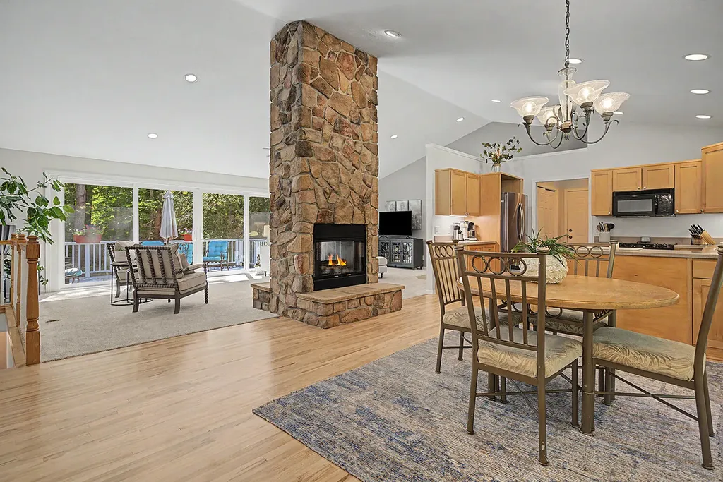 3100 Natures Place Drive SE Lowell Charter Township MI 49331