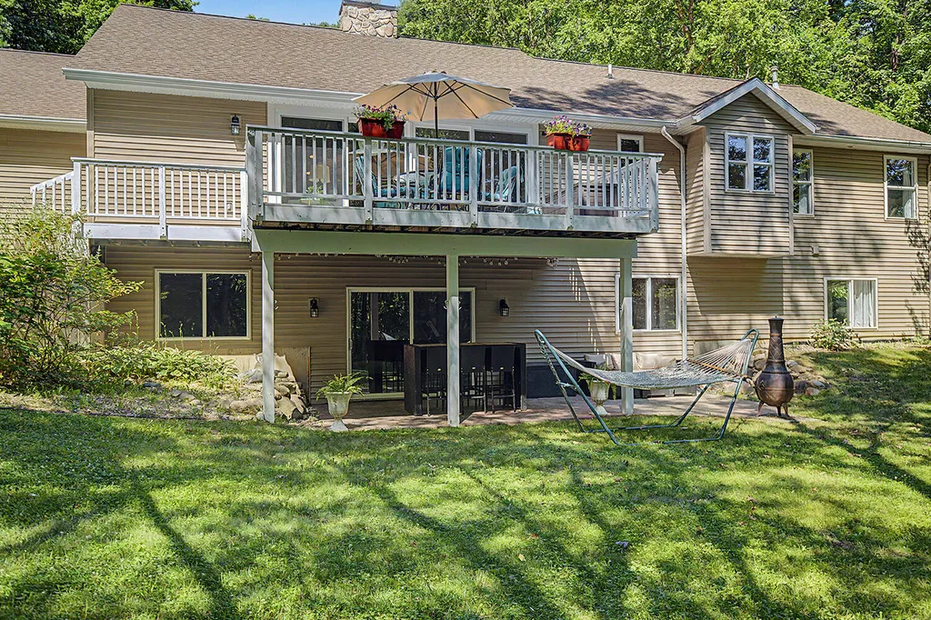 3100 Natures Place Drive SE Lowell Charter Township MI 49331