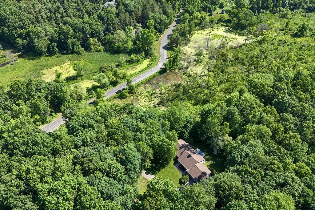 3100 Natures Place Drive SE Lowell Charter Township MI 49331