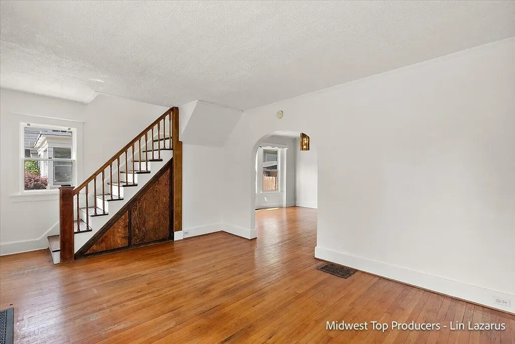 125 Mack Avenue NE Grand Rapids City MI 49503