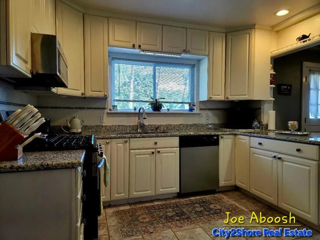 175 S Ridgeway Drive Battle Creek City MI 49015