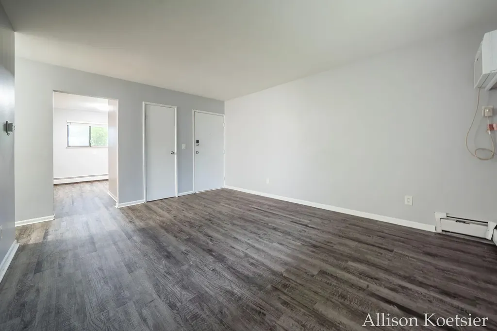 1720 Porter Street SW Wyoming City MI 49519