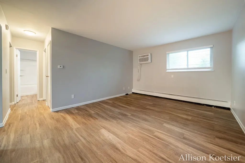 1720 Porter Street SW Wyoming City MI 49519