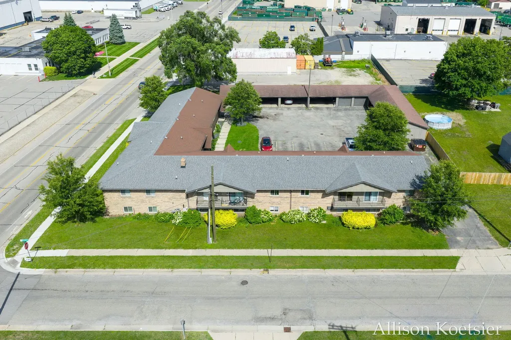 1720 Porter Street SW Wyoming City MI 49519