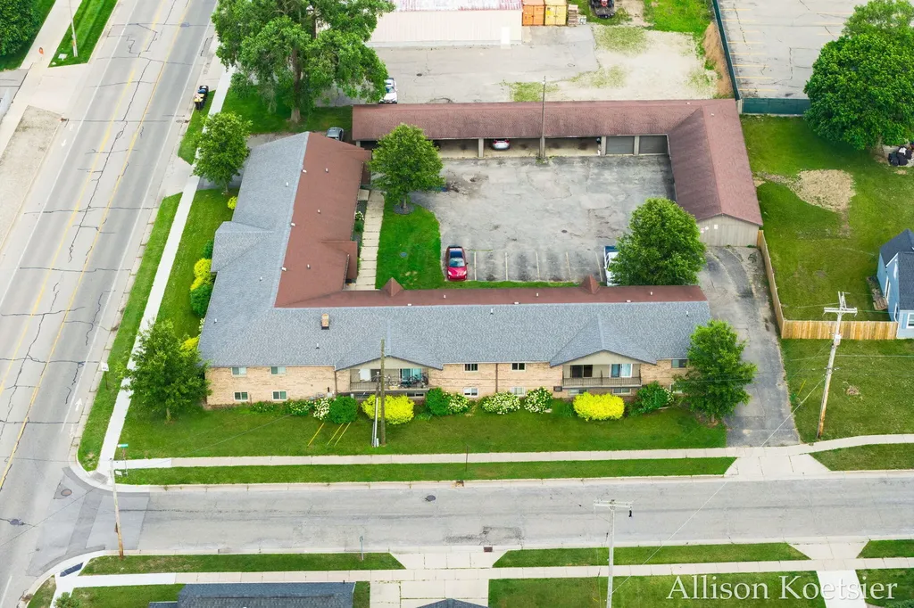 1720 Porter Street SW Wyoming City MI 49519