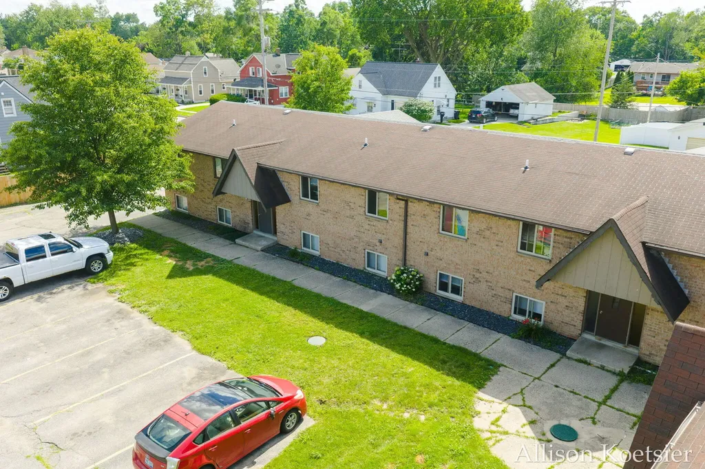 1720 Porter Street SW Wyoming City MI 49519