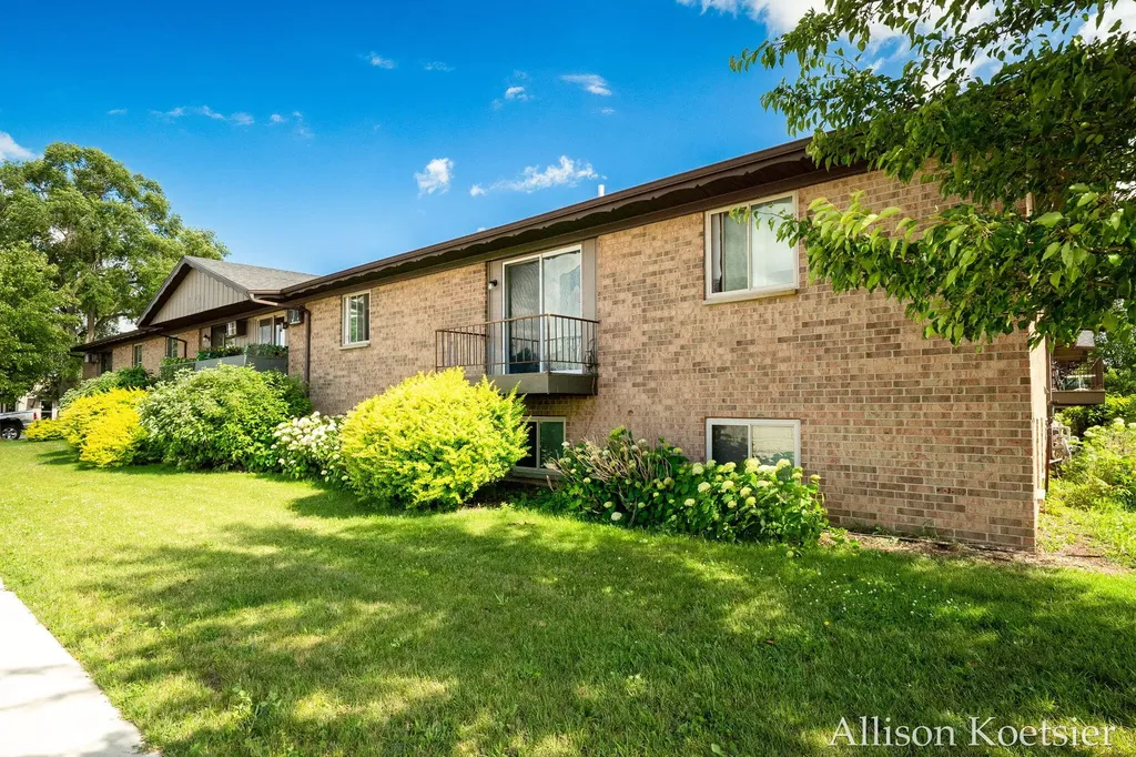 1720 Porter Street SW Wyoming City MI 49519